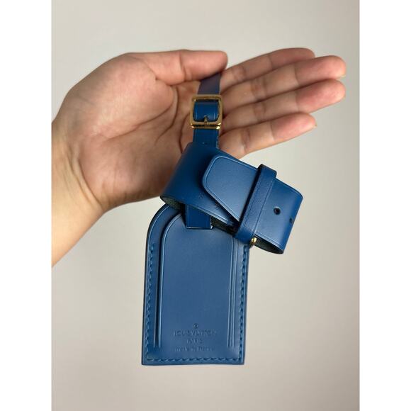 B23 Louis Vuitton Blue Leather Luggage Tag Unisex Authentic Travel Old Money - Picture 1 of 9